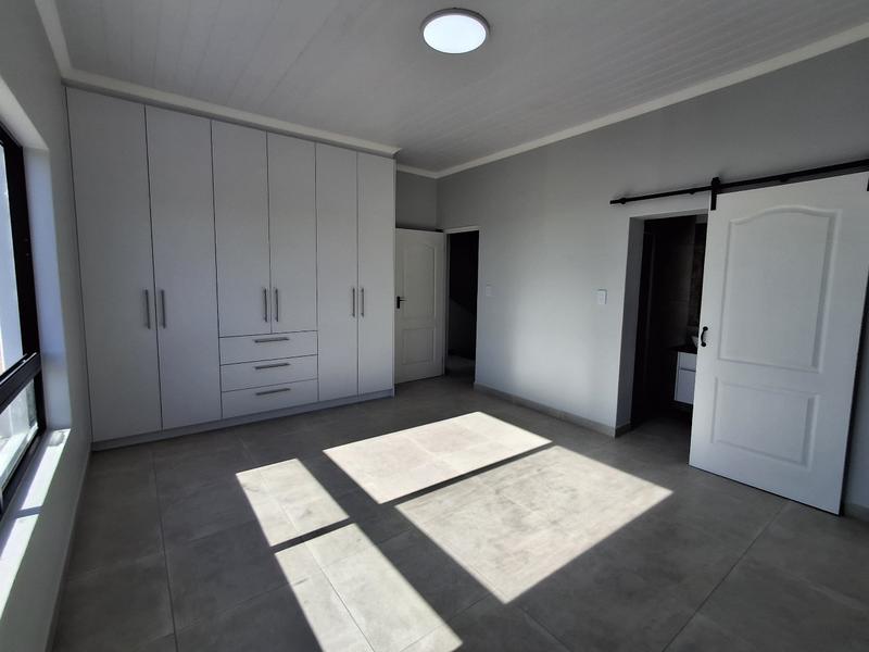 4 Bedroom Property for Sale in Da Gama Bay Western Cape